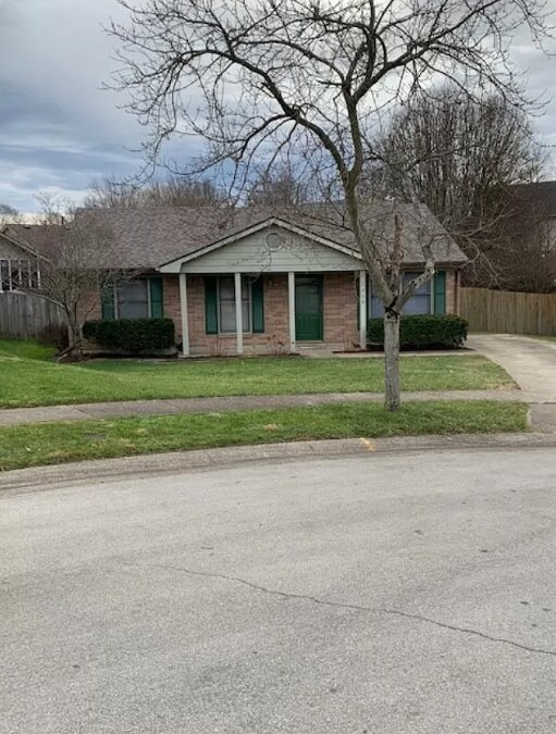 1204 Yorkshire Ct, Lexington, KY 40515 House Rental in Lexington, KY