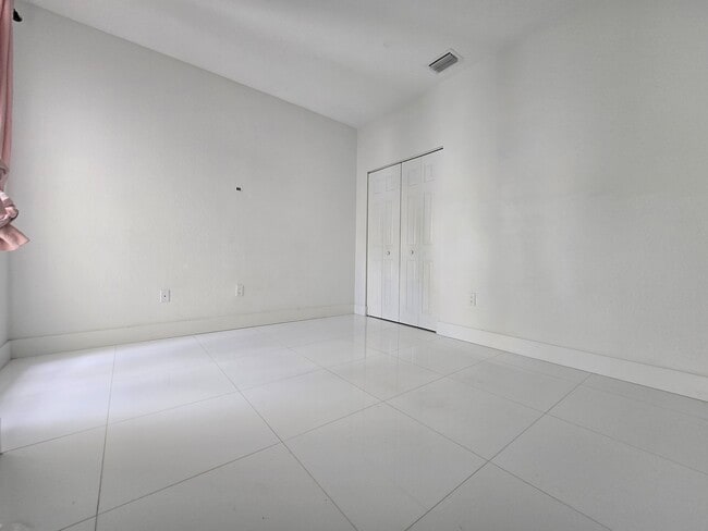 Building Photo - 18171 SW 109th Pl