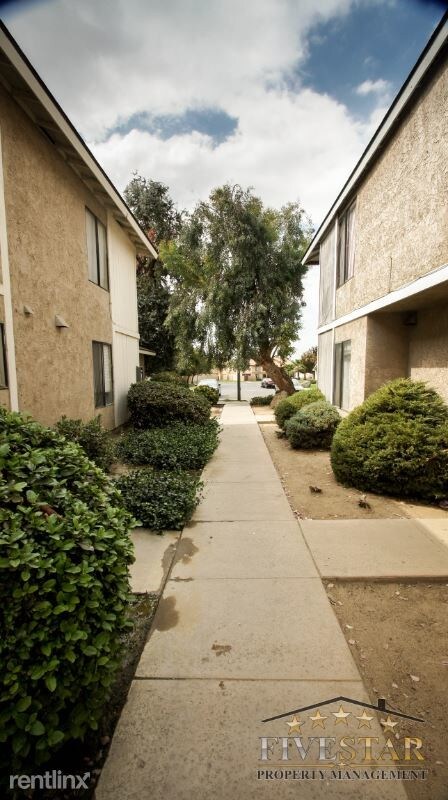Foto del edificio - 201 Jardin Ct