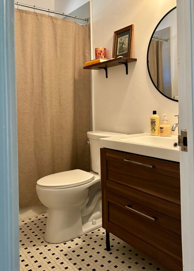 Foto del edificio - 1060 NE 119th St