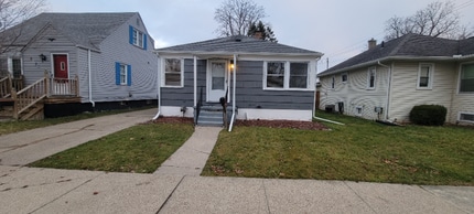 Building Photo - 2526 Benjamin St