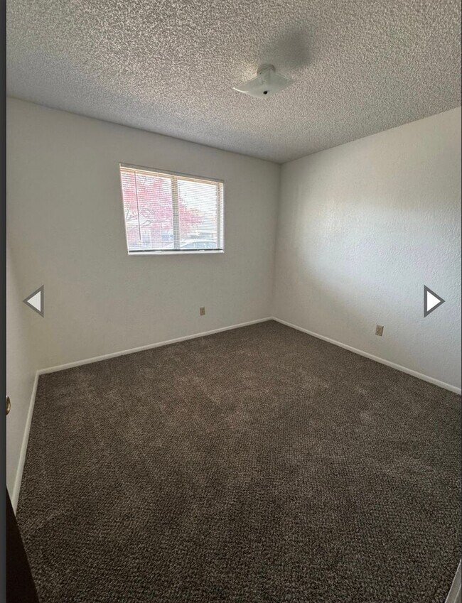 Foto del edificio - 111 Hudson Ave