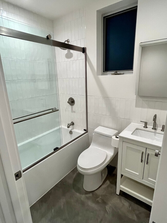 Downstairs bathroom - 2550 Veteran Ave