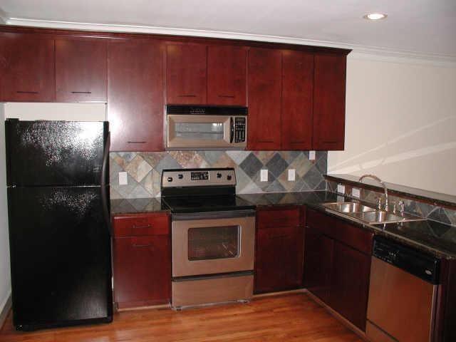 Foto del edificio - 1342 Rutland St