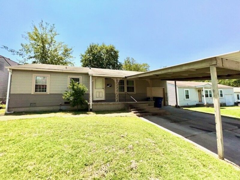 Foto principal - 7872 E Independence St