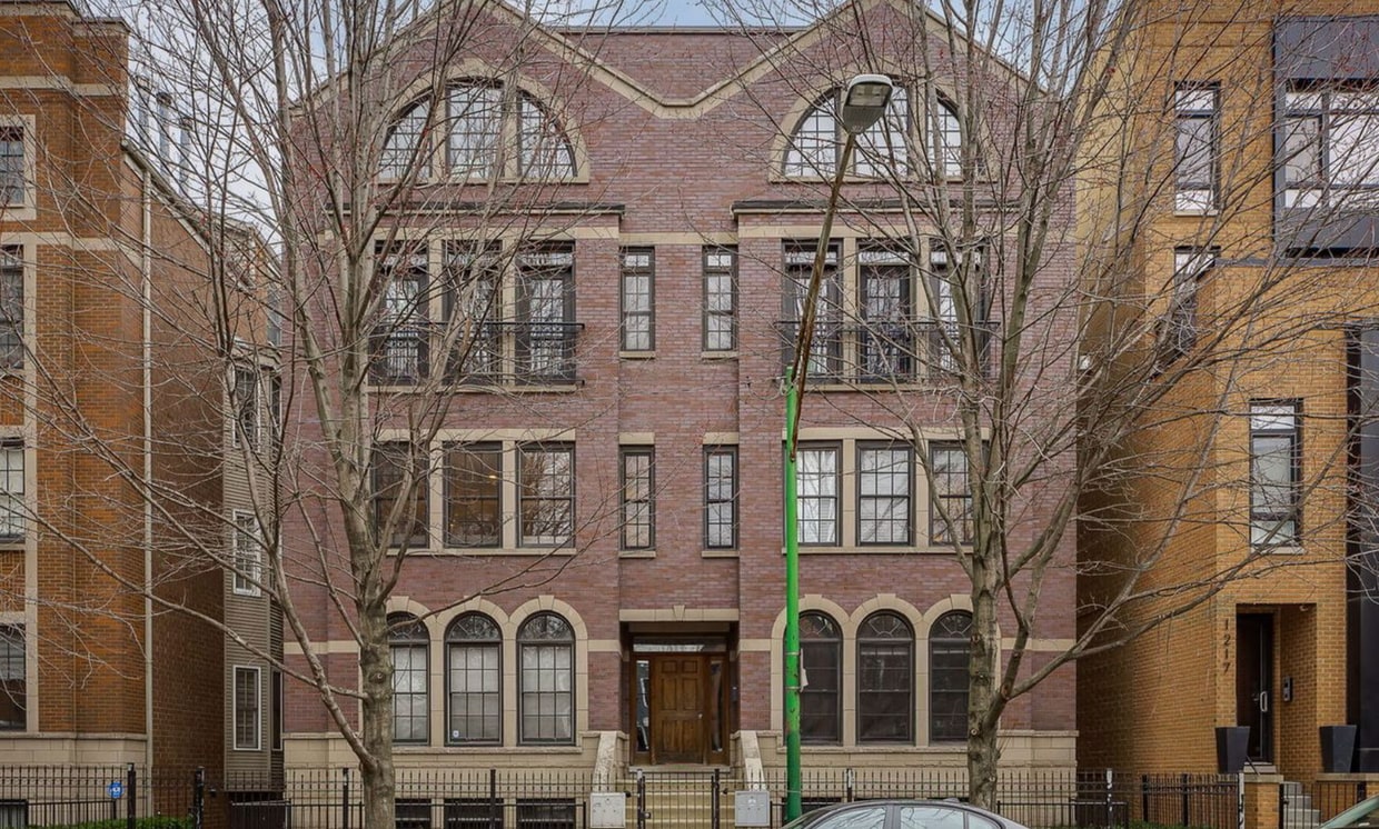 Photo - 1221 N Paulina St (Chicago, IL)