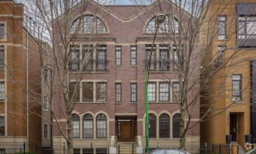 Building Photo - 1221 N Paulina St