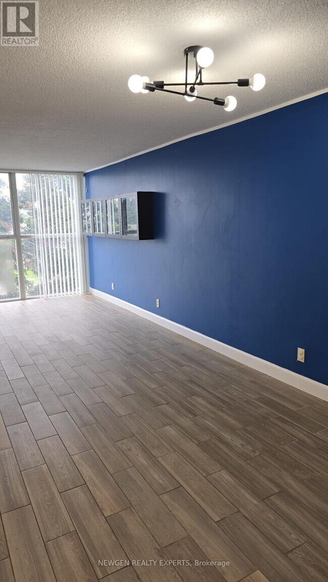 Building Photo - 35-335 Trailwood Dr