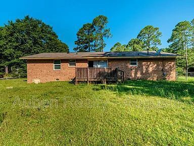 Building Photo - 3718 Lexington Dr