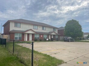 Building Photo - 2712 Vernice Loop