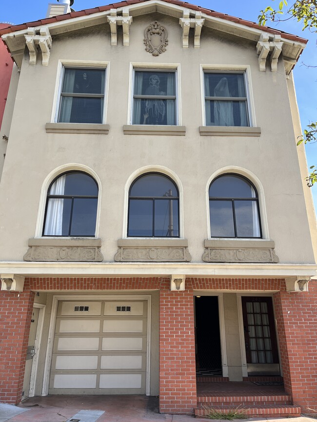 Building Photo - 242 Arguello Blvd