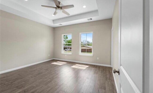 Foto del edificio - 4133 Clover St