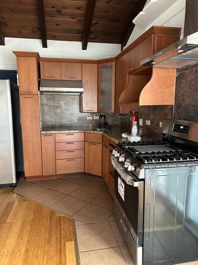 Foto del edificio - 2212 Gramercy Ave