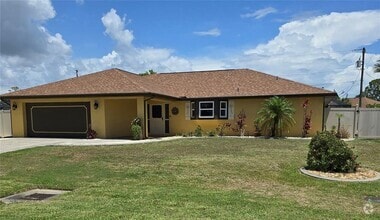 Building Photo - 1135 Osceola Blvd