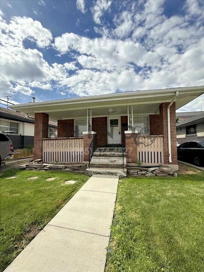 Photo - 654 East Redondo Avenue House