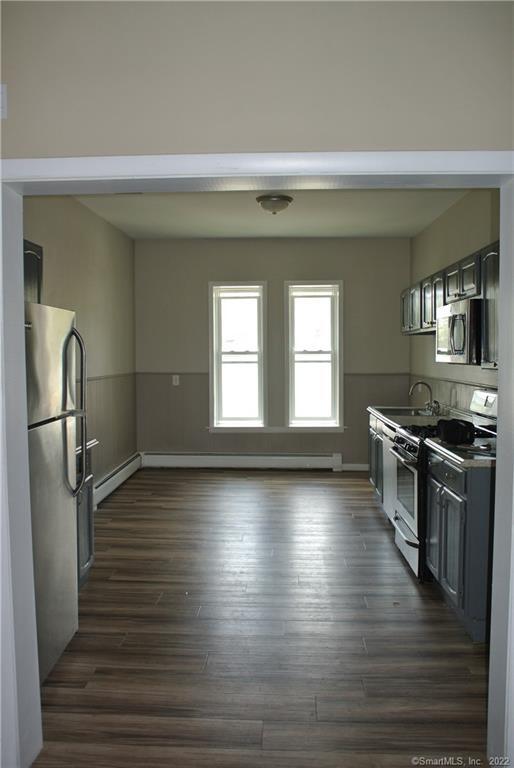 Building Photo - 302 Soundview Ave