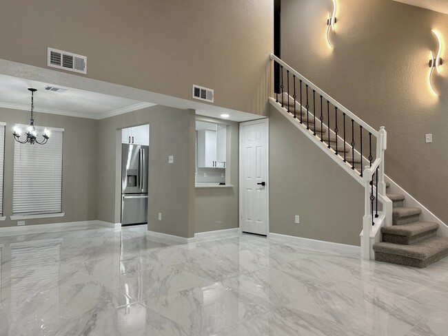 Foto del edificio - 14326 Little Willow Walk