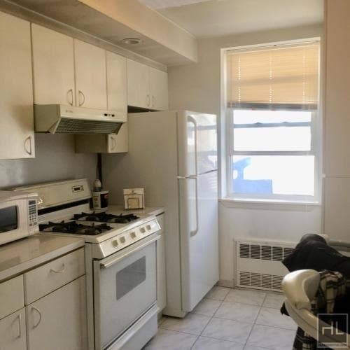 Primary Photo - EAST 92 STREET
