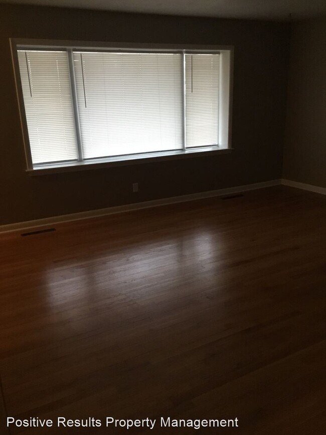Foto del edificio - 4 br, 2.5 bath House - 2818 20th Ave