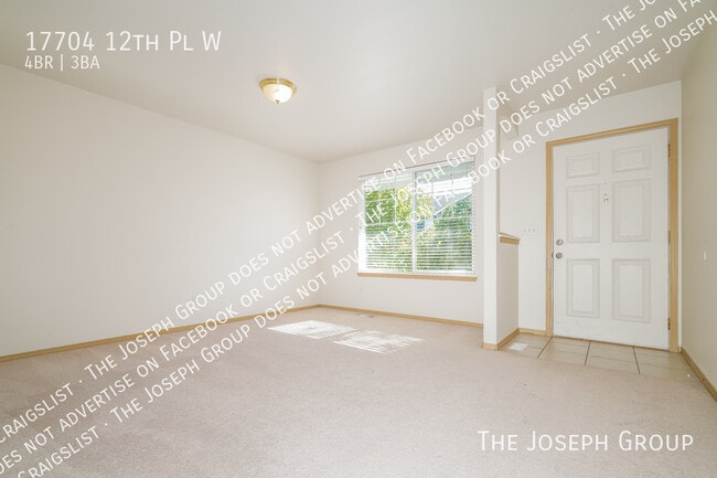 Building Photo - 17704 12th Pl W