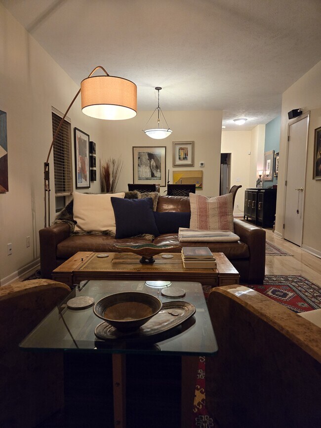 Living Room - 10903-1A Detroit Ave