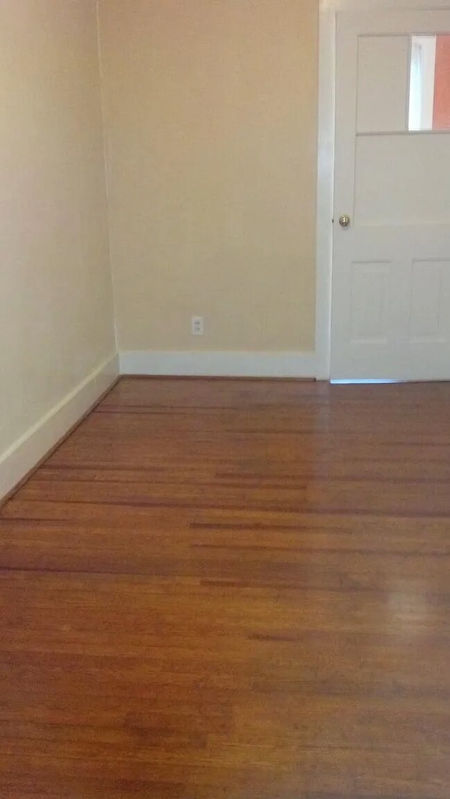 Foto del edificio - 105-4 E Main St