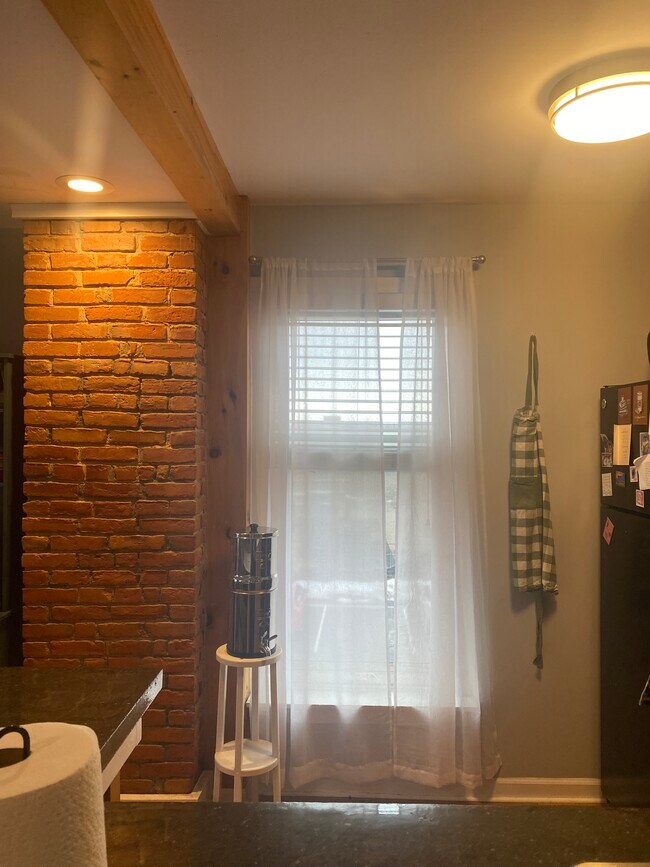 Foto del edificio - 829 N Salina St