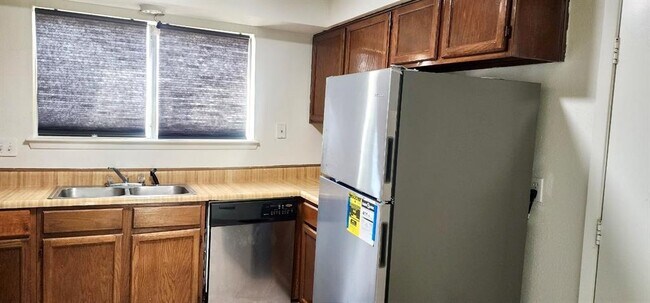 Building Photo - 18527 Lippizaner Dr