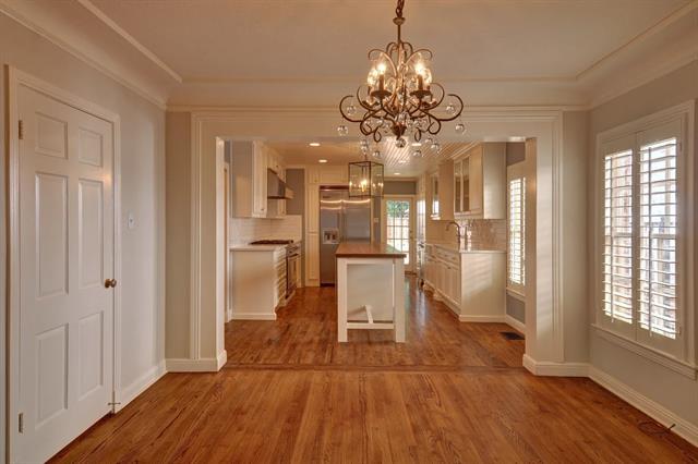 Building Photo - 4417 Normandy Ave