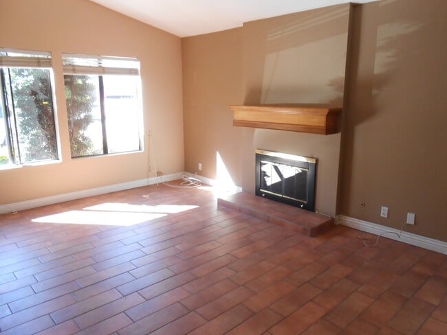 Foto del edificio - 22431 Rippling Brook