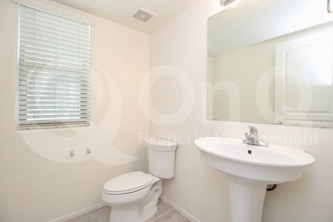 Foto del edificio - 3834 E Santa Fe Ln