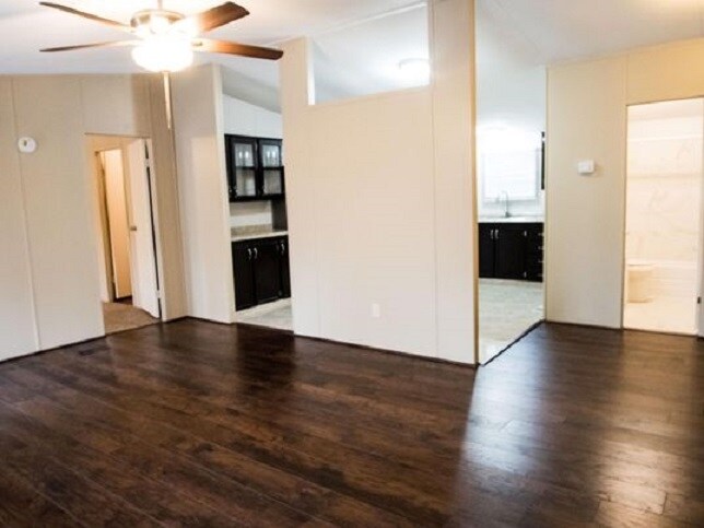 Foto del edificio - 813 Ryans Ferry Rd