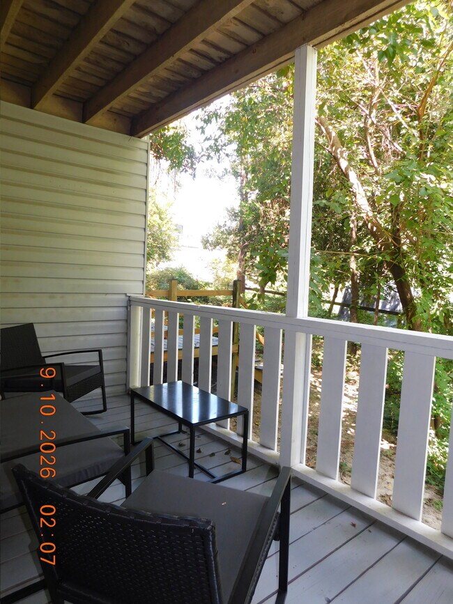 Foto del edificio - Evergreen Townhomes