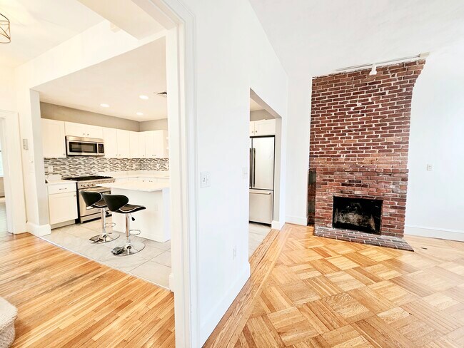 Foto del edificio - 1712 Beacon St