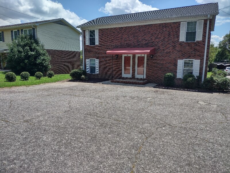 Foto principal - 209 Lancaster Ave