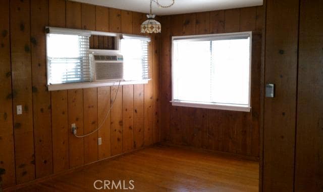 Building Photo - 219 S Kendall Way
