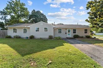 Building Photo - 780 Meade Ln