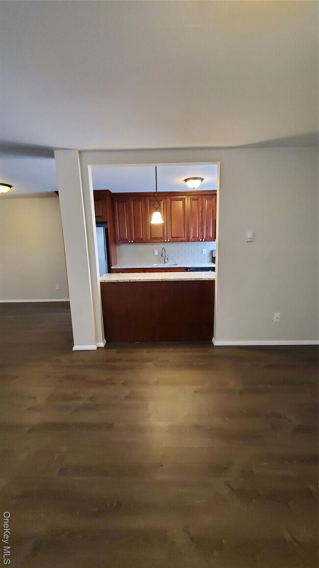 Foto del edificio - 460 Old Town Rd