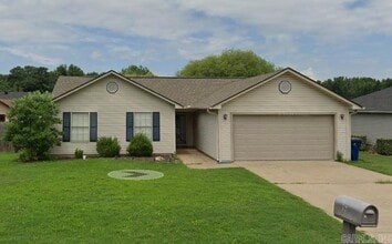 Building Photo - 16 Tacoma Dr