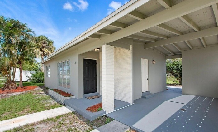 Primary Photo - 136 Prima Vista Blvd