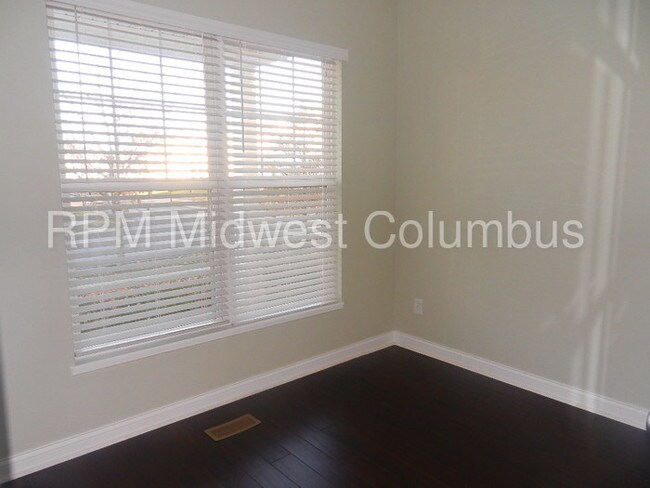 Building Photo - 2840 Marcellus Dr