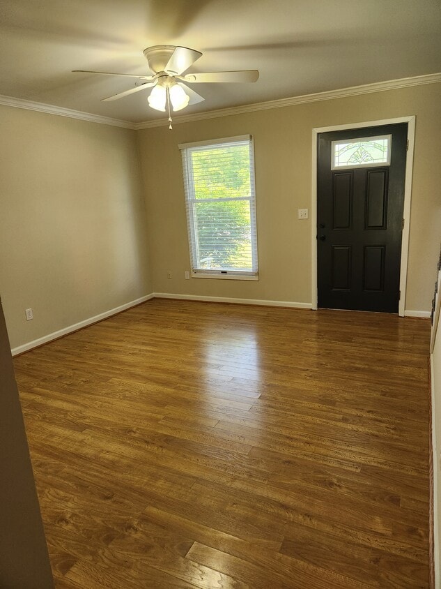 Primary Photo - 3009 W Sunset Dr