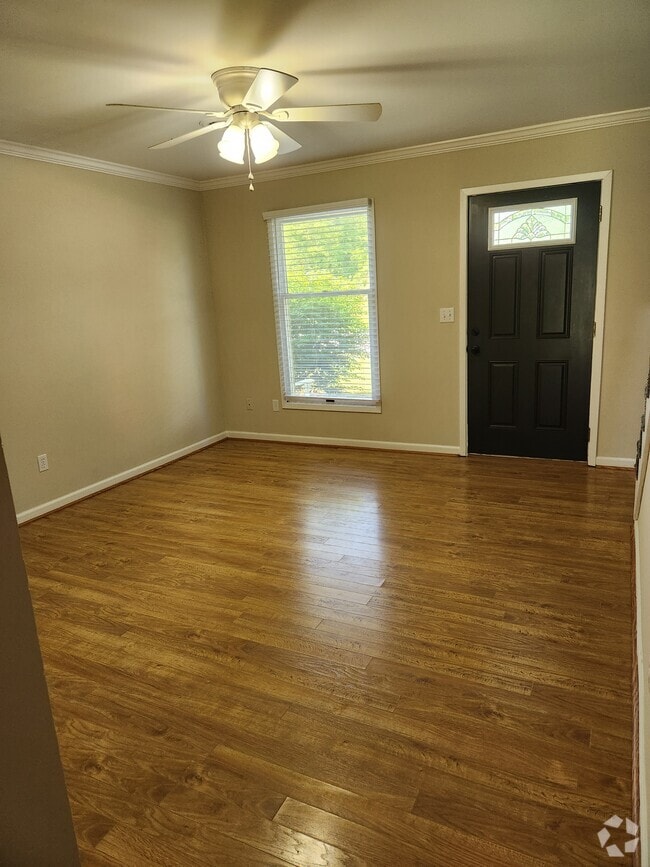 Building Photo - 3009 W Sunset Dr