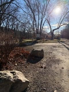 Foto del edificio - 22 Laurel Ln