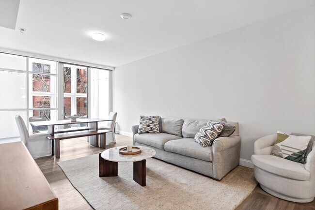Foto del edificio - 771 Harrison Ave