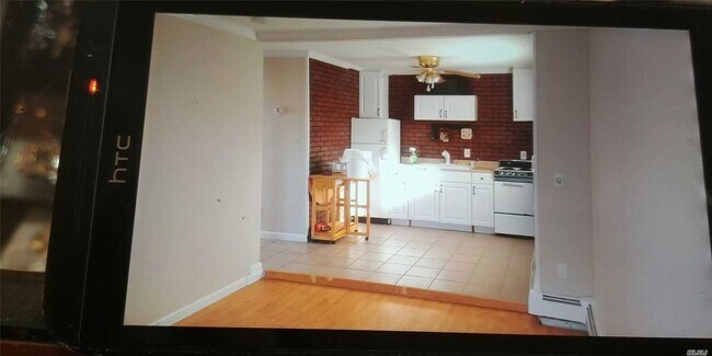 Building Photo - 62 Bogota Rd