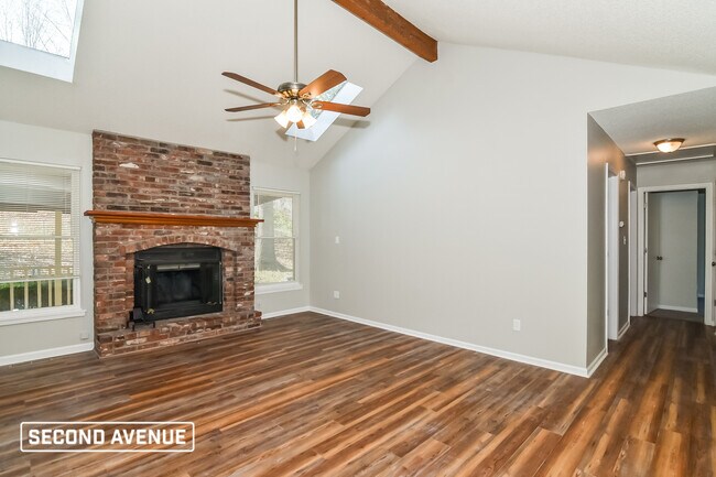 Foto del edificio - 716 SE Shamrock Ln