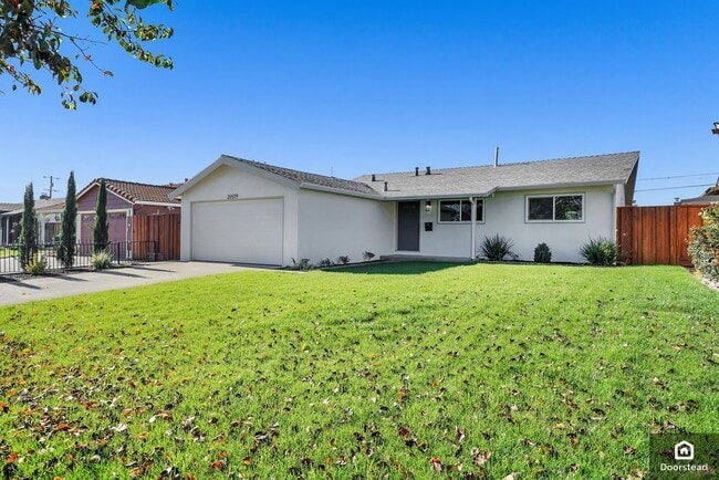 Building Photo - 25579 Calaroga Ave