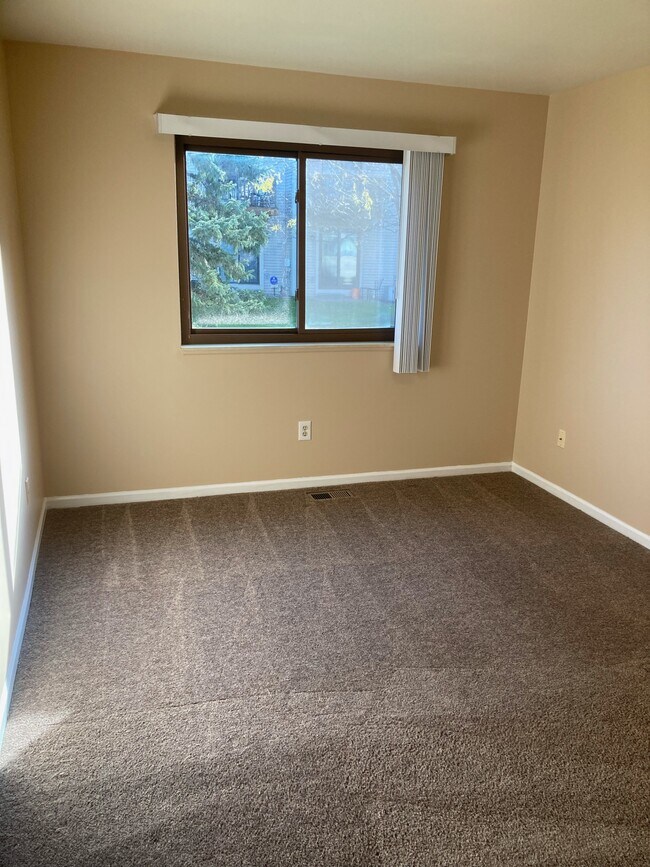 Foto del edificio - 27690 Harrison Woods Ln