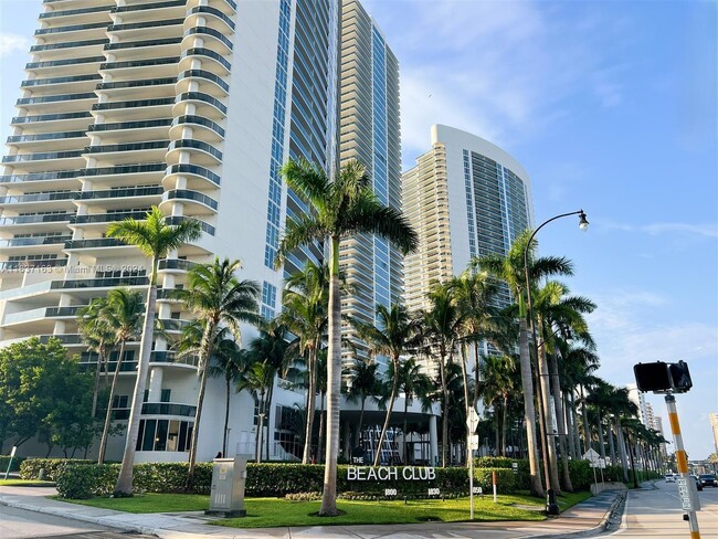 Foto del edificio - 1850 S Ocean Dr